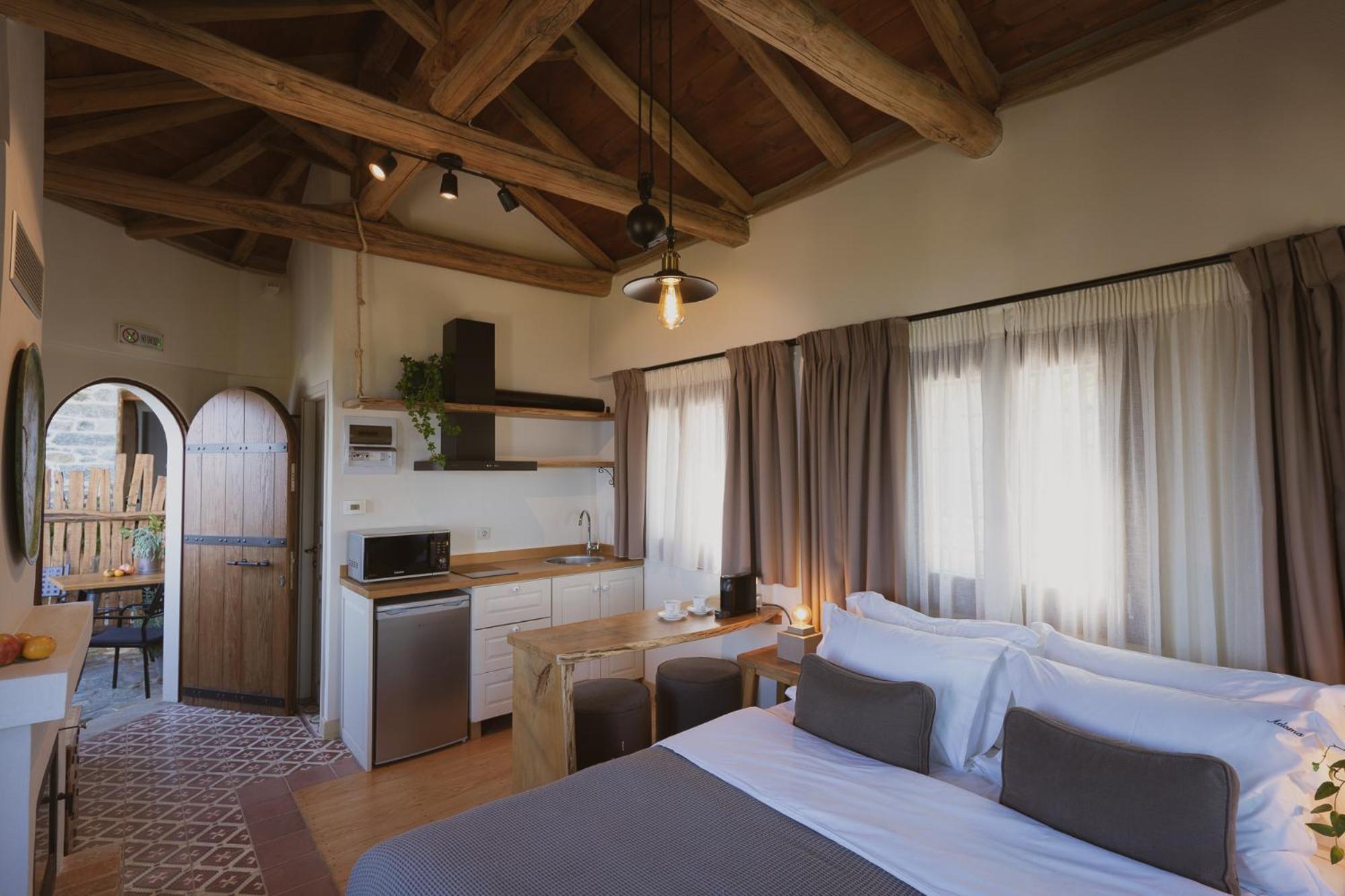 Adama Hotel Mourésion Kültér fotó