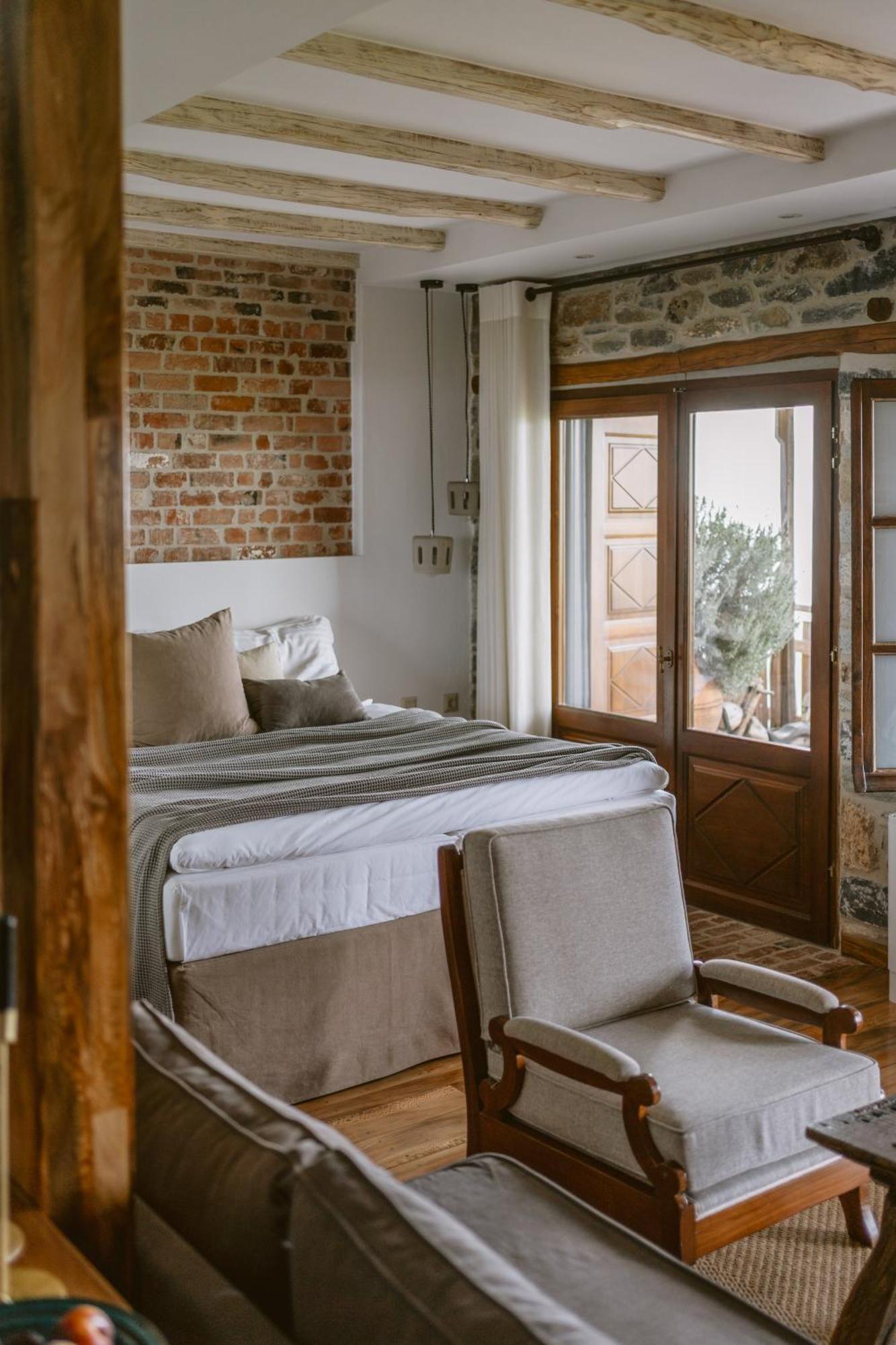 Adama Hotel Mourésion Kültér fotó